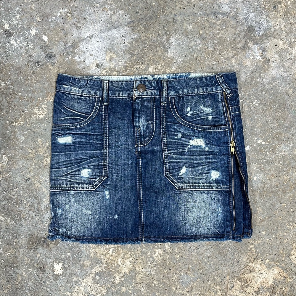 Y2K Guess Side Zipper Distressed Denim Skirt